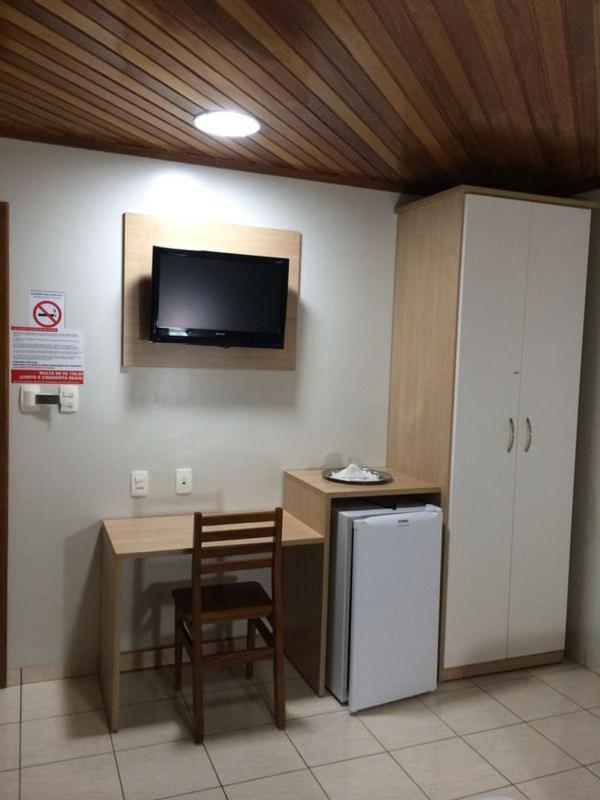 Swamy Hotel Крузейро до Сул Екстериор снимка