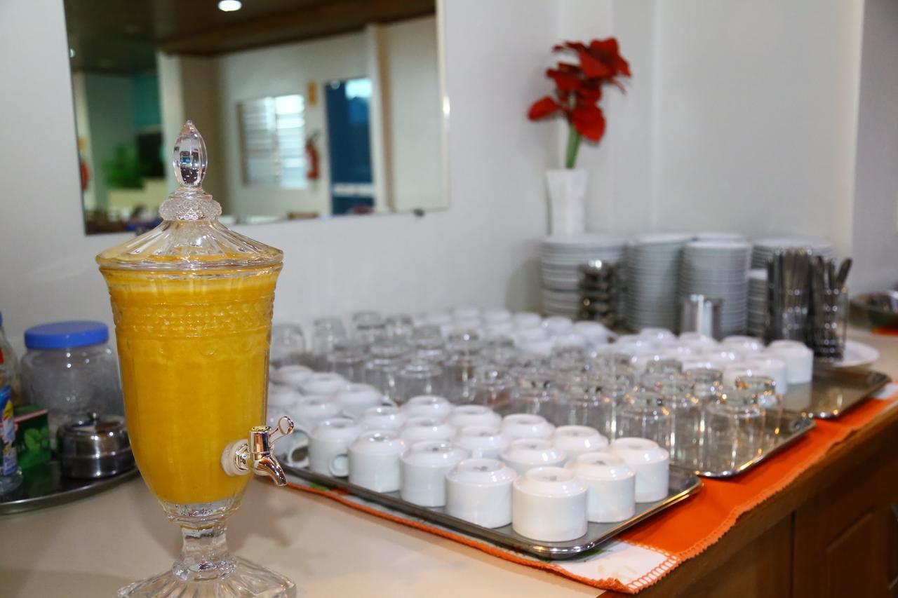 Swamy Hotel Крузейро до Сул Екстериор снимка