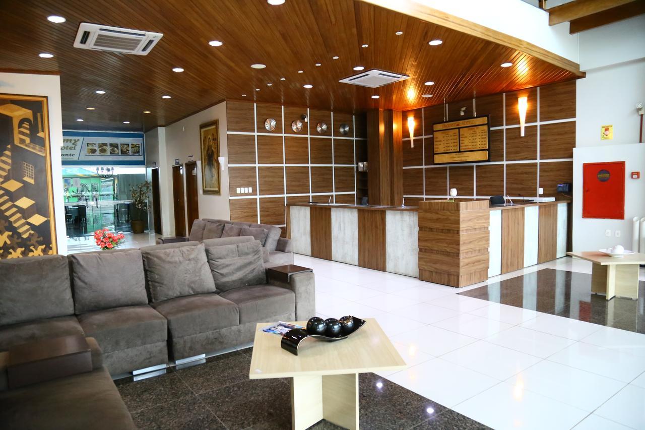 Swamy Hotel Крузейро до Сул Екстериор снимка